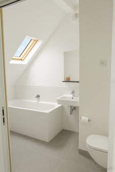 Prodej vícegeneračního domu 177 m², pozemek 228 m² - 13