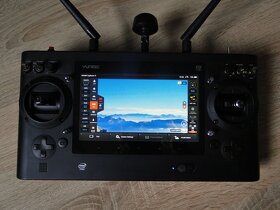 Yuneec Typhoon H s kamerou 4K CGO3+ VIDEO DRON - 13