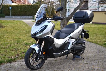 Prodám skútr Honda ADV-350, 129.900,-Kč - 13