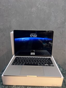 MacBook Air 13,6 M2 [8gb/256gb] záruka - 13