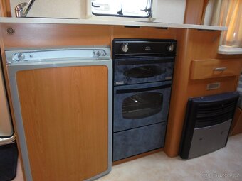 Obytný přívěs Ranger Bailey 470/4,rok 2008, nová STK - 13