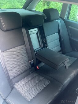 Prodám vůz Škoda Octavia II Combi 2.0TDI 103kw r.2011 - 13