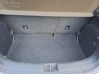 Mazda 2 - 13