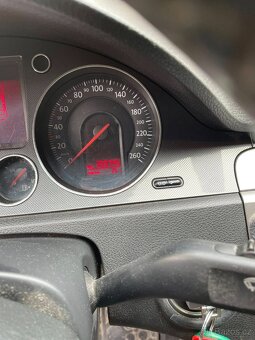 Passat B6 - na opravu / na díly - 13