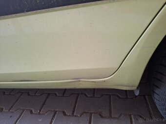 Prodám vozidlo ŠKODA FABIA 2 kombi 1,4 63 kw - 13