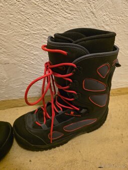 Snowboard set - prkno Killer loop+vázání Flow+boty Nidecker - 13