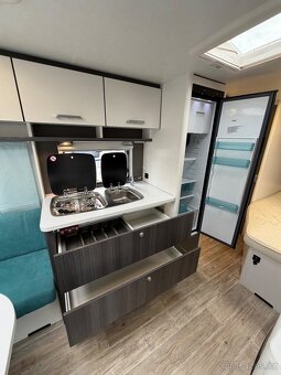 Dethleffs C’go 495 ~ francouzská postel - 13