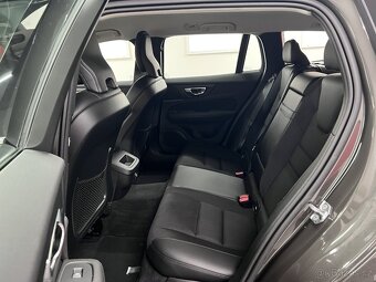 Volvo V60 2.0i T4 140 kW Automat 2020 57tkm Dph - 13