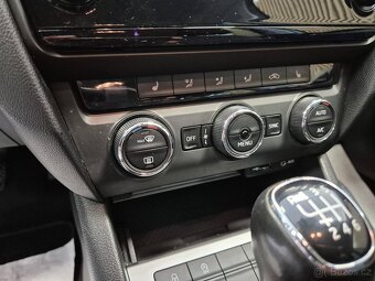 Škoda Octavia 1,4 TSI ELEGANCE - 13