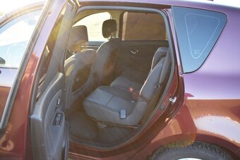 RENAULT SCENIC 1,2 TCE, PARIS, VÝHŘEV, KAMERA, 1. MAJITEL - 13