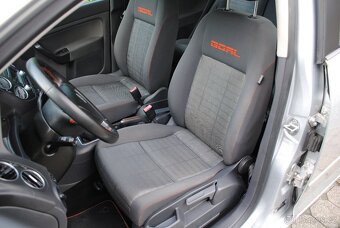 VW GOLF PLUS 1.6MPi 75kW - naj. 100 000km - 13