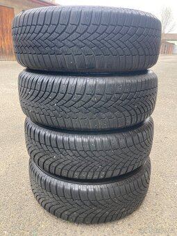 Skoda Octavia 4,zimni 205/60 r16-zanovní 7,5mm - 13