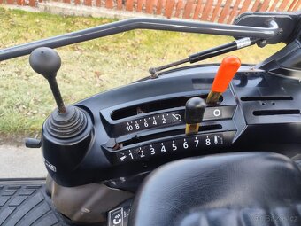 Malotraktor KUBOTA B2650 + nové rozmetadlo WESSEX, STK - TOP - 13
