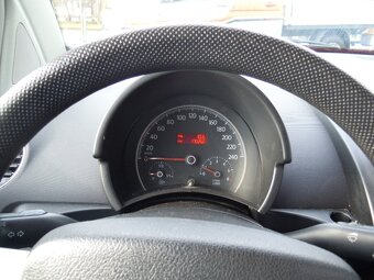VW NewBeetle 1.4i 75koní r.v.4/2008 - 13