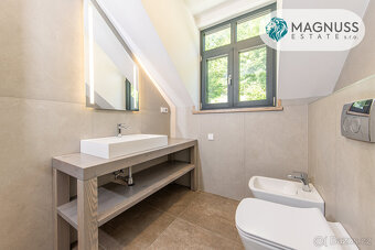 Prodej, rodinný dům 7+2, 1194 m2, Dolní Lomná - 13