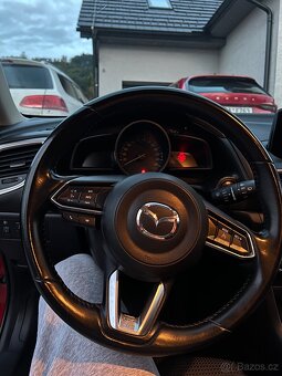 Mazda 3 1.5i 74 kW r. 2017 – servisní kniha, zimní + letní k - 13