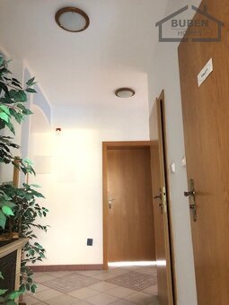 Nebytový prostor v blízkosti sídliště (užitná plocha 16 m²) - 13