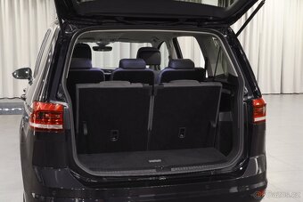 VW Touran Highline TDI 110kW DSG 7-míst - záruka Autodraft - 13