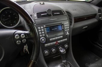 Mercedes-Benz SLK 350 - 13