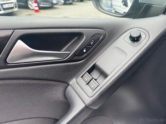 VW Golf 6 1.4 MPI 59kw, bez koroze, servisovaný, hezký stav - 13