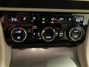 Š.Superb 2.0TDi 140kw 4x4 style plus automat 1.majitel facel - 13