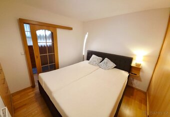 Pronájem 2kk s garáží, zahradou a zimní zahradou - 13