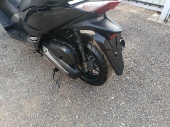 Honda Forza 125i rv. 2018 CZ doklady v ceně černá 2 - 13