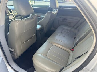 Chrysler 300C, 3.0CRD, 160kw Automat - 13