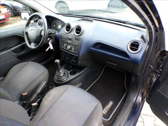 Ford Fiesta 1,3 i 1.MAJITEL,KLIMATIZACE - 13