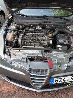 Alfa Romeo 147 - 13