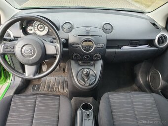 Mazda 2. 1.3i nová stk - 13