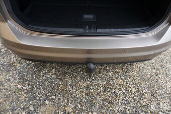 VOLKSWAGEN TOURAN 2,0 TDI 140KW DSG 7 MÍST - 13