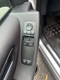 Mercedes-Benz A(2012) automat - 13
