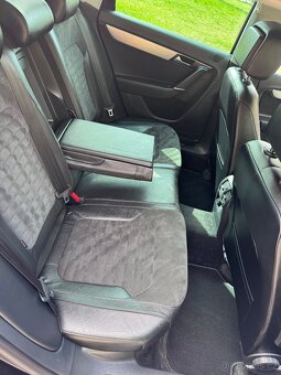 VW Passat 2.0 TDI 4motion 2013 Výhř čel okna tažné Alcantara - 13