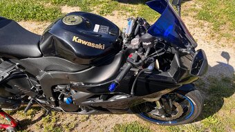 Kawasaki ZX6R Ninja - 13