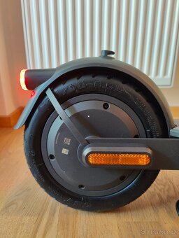 Xiaomi Scooter 4 Pro 2 Gen nová elektrokoloběžka až 35 km - 13