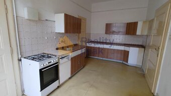 Prodej bytu 2+1, OV, 84 m2, lodžie, sklep, ul. Verdunská, Pr - 13