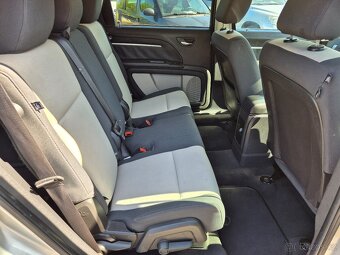 Dodge Journey 2.0CRD,103KW,7MÍST,MANUÁL,BEZ KOROZE,R.V.2010 - 13