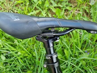Horske elektrokolo celopero kola 29/27 velikost L - 13