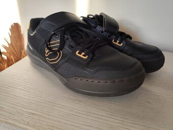 Five Ten boty Hellcat - Carbon/Oat/Chacoa / vel.42 - 13