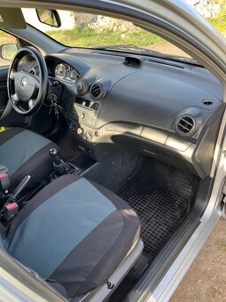 Chevrolet Aveo - 13
