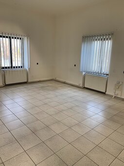 Pronájem výrobní haly 1200 m2 - 13