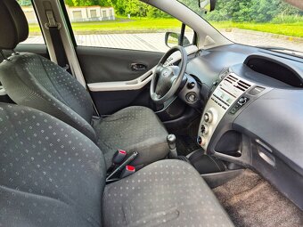 TOYOTA YARIS 1.0i 51KW 155tis.km moc pěkný stav - 13