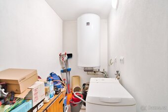 Prodej pozemku 1.421 m², vybudované 1. podlaží chaty, garáž, - 13
