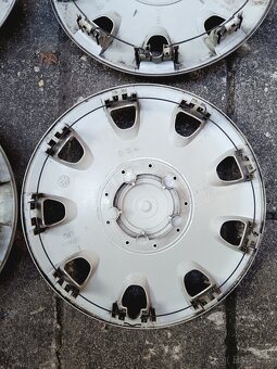 Originál poklice Volkswagen r 15 - 13