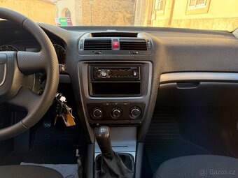 Škoda Octavia II 1.6MPi 75kw ČR 1.Maj Klima - 13