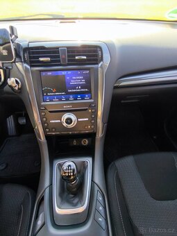 Ford Mondeo kombi 2.0 TDCi Titanium 08/2020 - 13