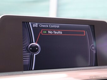 BMW f31 320d Touring ModernLine po rozvodech - 13
