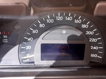 Mercedes C270cdi manual - 13