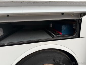 Mercedes-Benz Tourismo RHD 16 - 13
